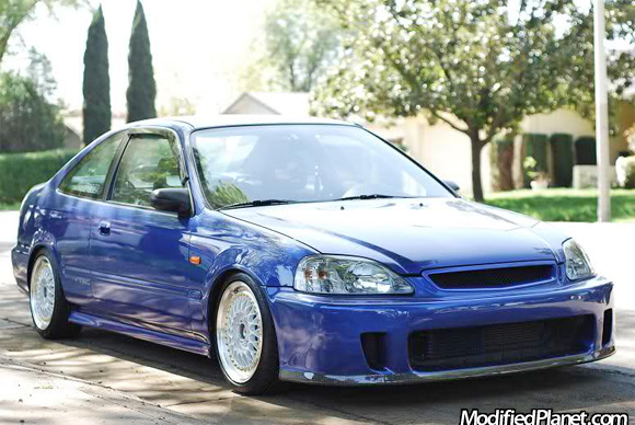 2000 Honda Civic Si featuring a Backyard Special Front Bumper Spoon Sports