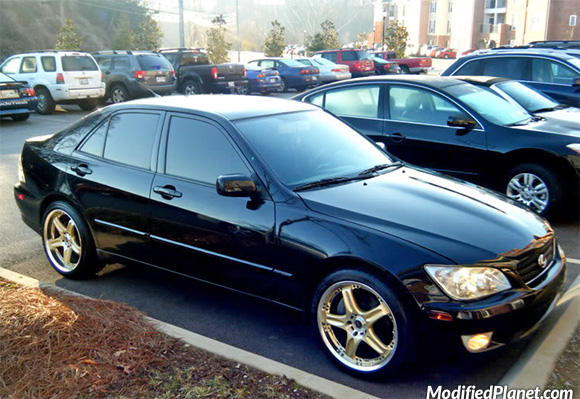 car-photo-2002-lexus-is300-18x8-18x9-volk-racing-gtc-gold-wheels