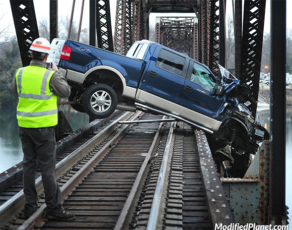 car-photo-2008-ford-f150-accident-crash-on-train-tracks-bridge-fail
